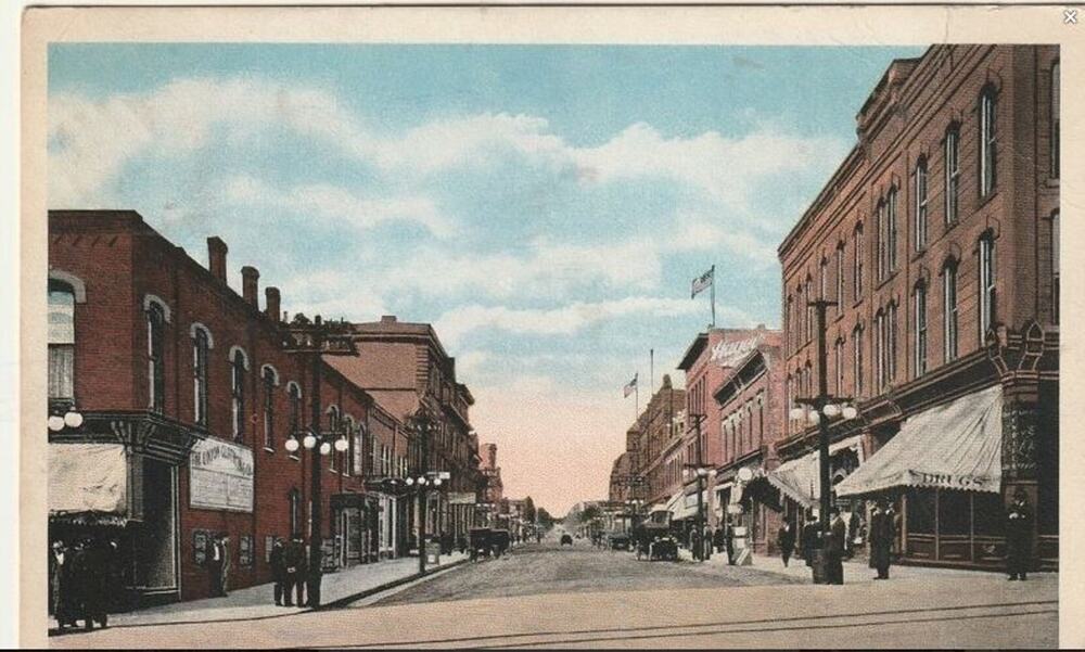 Antique Washington Street View Marquette Michigan MI Postcard 1917 Vintage Old